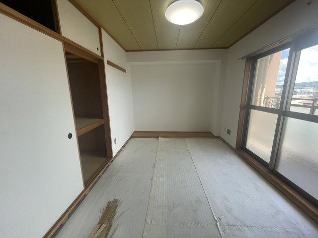 　東香里野村マンションの和室