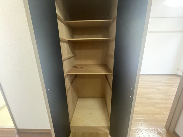 　東香里野村マンションの収納