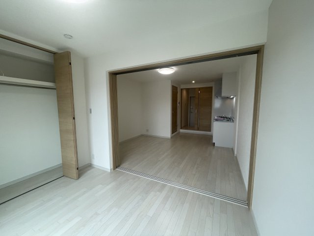 セレニティ下木田B棟の洋室