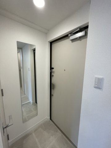 アドバンス上町台シュタットの玄関