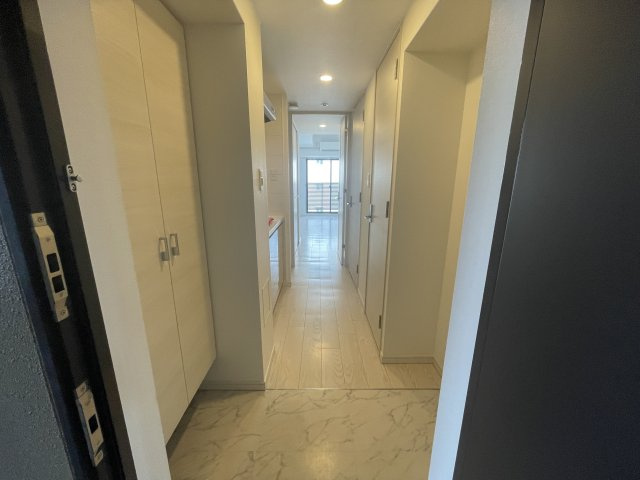 S-RESIDENCE江坂Alegriaの玄関|写真は、他部屋の同間取りとなっております。(現況優先)