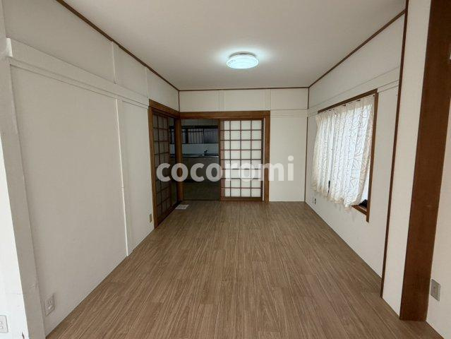 長栄寺町戸建の収納