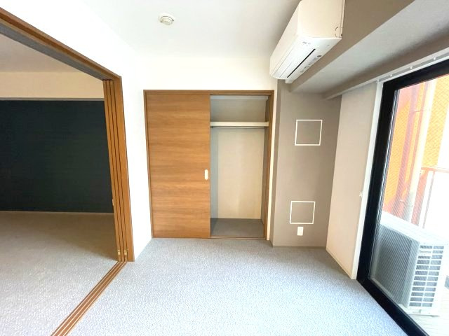 Uresidence Temmabashiの洋室