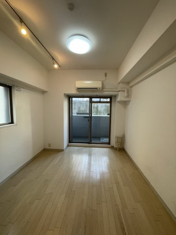 アーバネックス大阪城WESTの居間・リビング|(参考)同マンション同間取り他部屋の写真