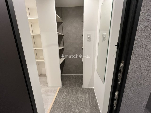 GLAM　STELLA松屋町の玄関