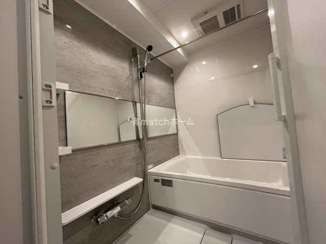 GLAM　STELLA松屋町の浴室