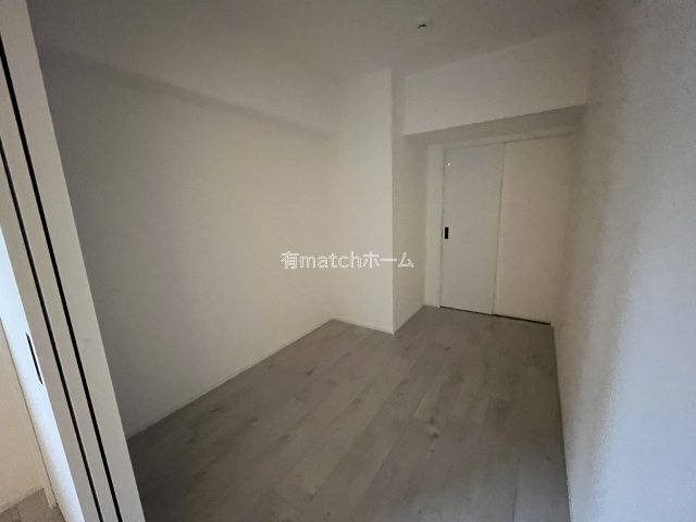 GLAM　STELLA松屋町の洋室