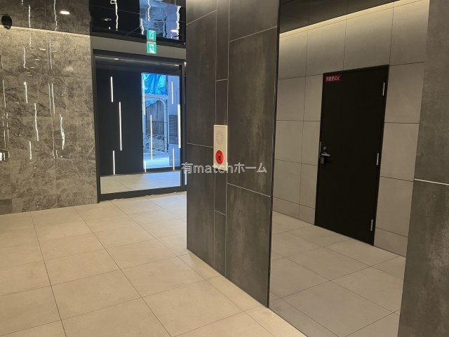 GLAM　STELLA松屋町のエントランス