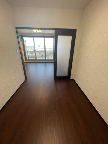 プレジオ今福鶴見の洋室