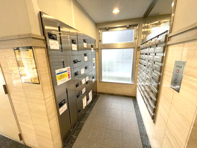 アーデン和泉町のエントランス