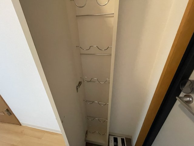 アーデン和泉町の収納|(参考)同マンション同間取り他部屋の写真