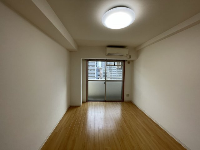 アーデン和泉町の居間・リビング|(参考)同マンション同間取り他部屋の写真