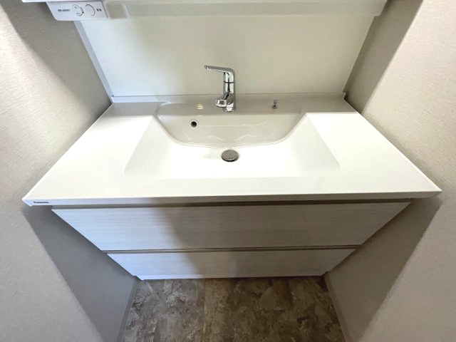 スプランディッド池田呉服町の独立洗面台