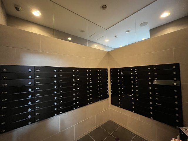 フロンティアタワー日本橋のロビー