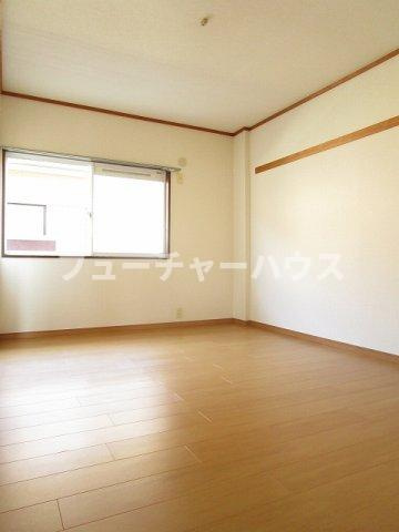 Ｈｅａｒｔ　Ｈｏｕｓｅの内装|明るい室内です