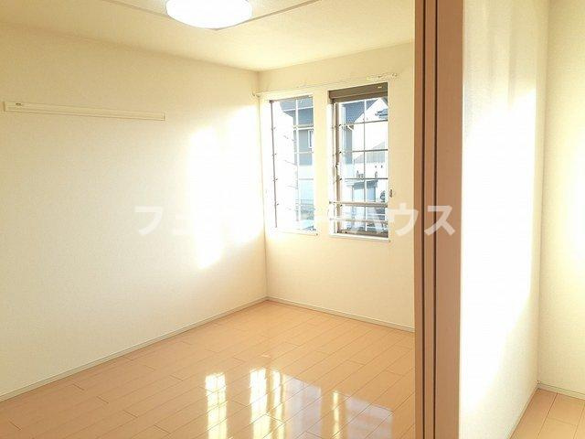 イースト３３０　Ⅱの内装|内装は落ち着いています