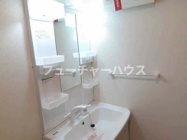 イースト３３０　Ⅱの洗面所|広い洗面スペース