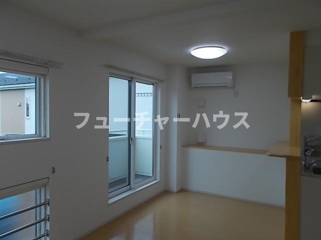 エスポワール石岡の居間・リビング|使いやすい居間です
