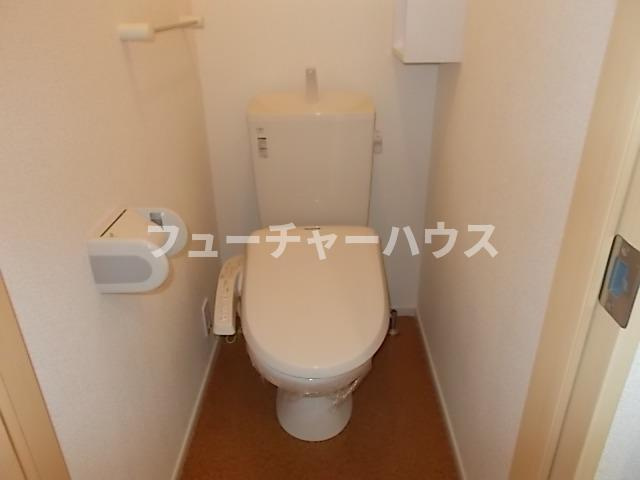 エスポワール石岡のトイレ|落ち着いた色調のトイレです