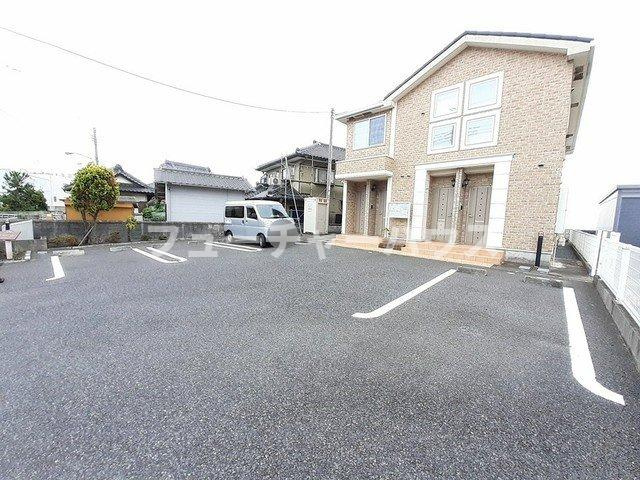 ラ　メゾン　プラージュの駐車場|駐車場です
