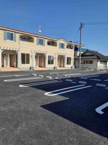 エスタリオの駐車場