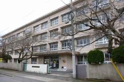 【周辺】 | ハピネスコート　Ａ | 三次小学校まで950m