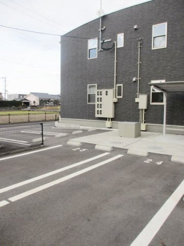 ブライト　Ｉの駐車場
