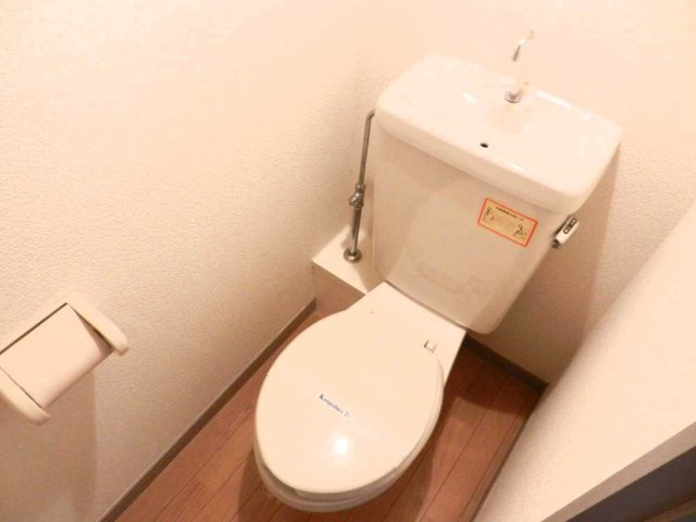 レオパレス友集日のその他|温かみのある色調でリラックスできるトイレ