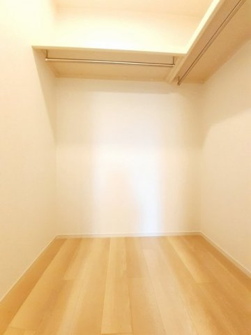 サン　ファーストの収納