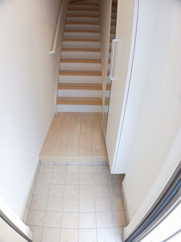ラウレア　貝塚の玄関