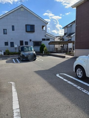 ラウレア　貝塚の駐車場