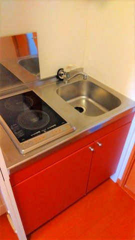 レオパレスプルンニー　Ｂのキッチン