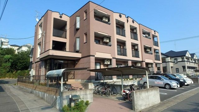 ブルースカイヒルズⅡの外観