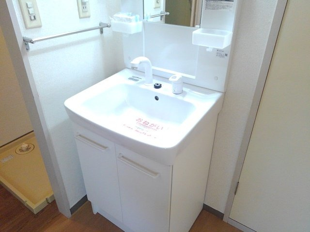 ラングウッドＡの洗面所