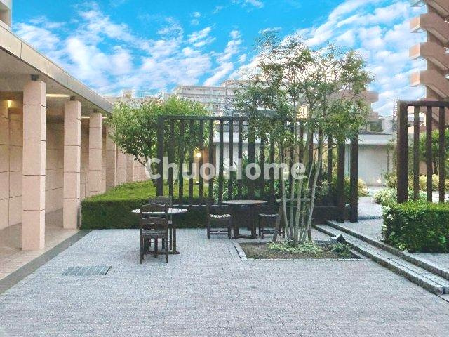 コスモステージ荒川遊園サウスリッジの中庭|パティオ