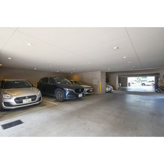 【駐車場】 | Gramercy Shirakawa Koen