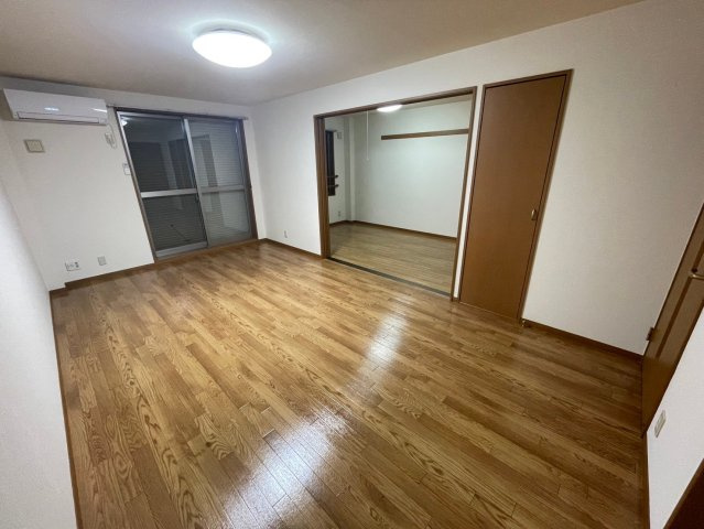 緑の家の居間・リビング