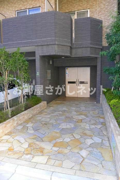 ステージファーストお茶の水女子大前【おとり物件なし】#学生・社会人にオススメ！のエントランス