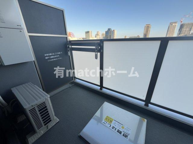 セレニテ東梅田アリエのバルコニー