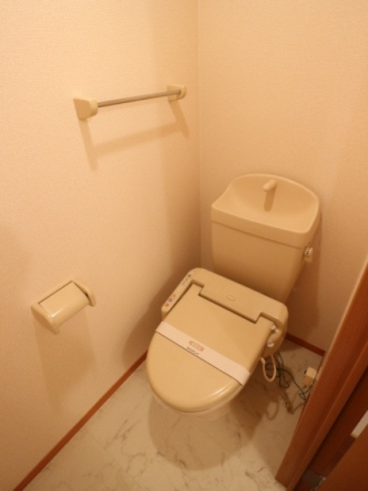 シャルムＨＡのトイレ|清潔感のあるトイレです