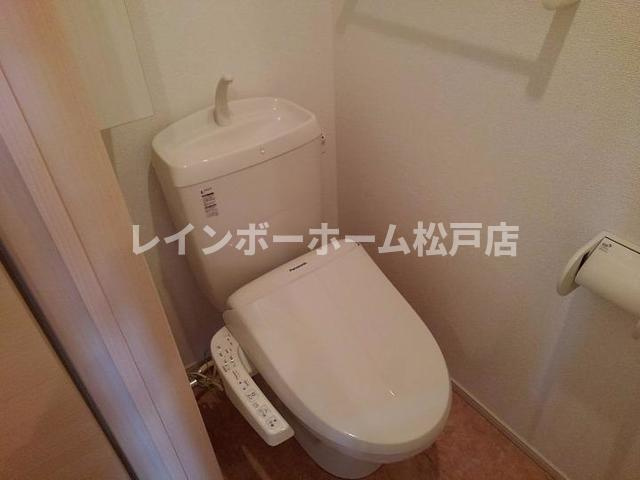 フラン・アビタシオンのトイレ|清潔感のあるトイレです
