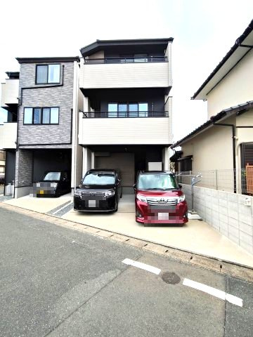 西区福重5丁目中古戸建の外観|太陽光＋オール電化＋蓄電池付き！