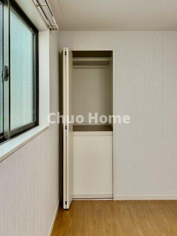 葛飾区新小岩1丁目中古住宅の収納|階段上収納