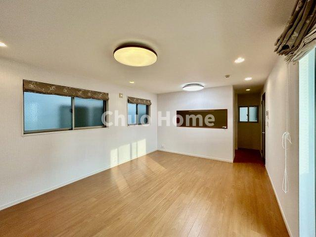 葛飾区新小岩1丁目中古住宅のキッチン|ダイニングキッチン