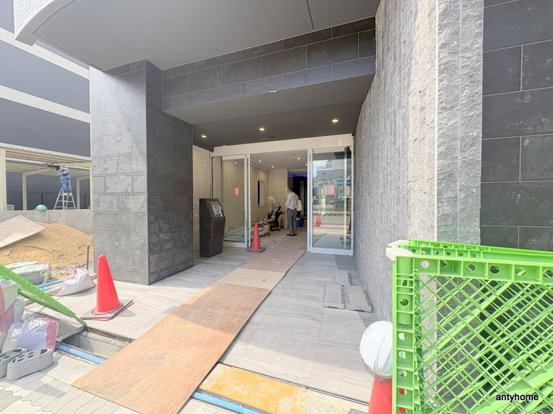 セレニテ梅田北グランデ　仲介手数料無料のエントランス