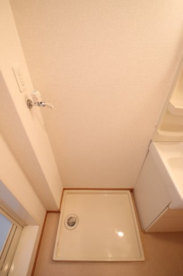 【設備】 | フィオーレ松ヶ丘 | 室内洗濯機置き場