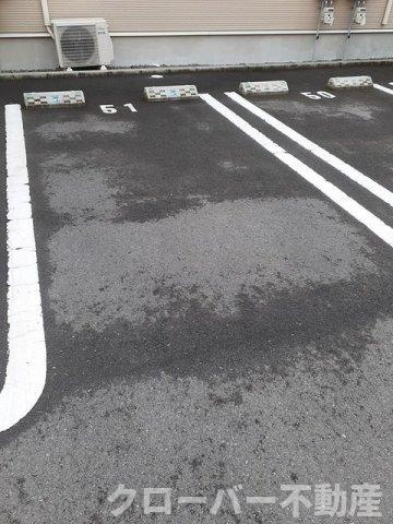 エム・シャルム善通寺Ⅲの駐車場