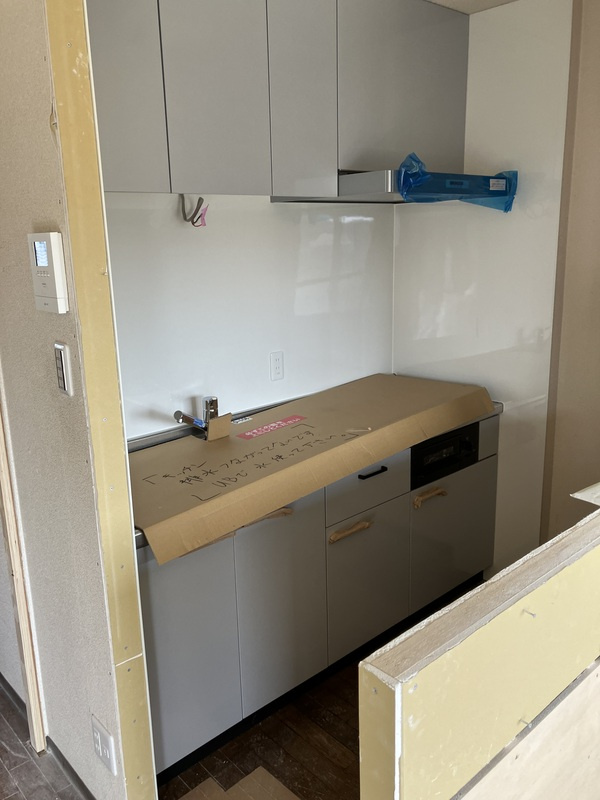 稲城市東長沼の賃貸マンションのキッチン