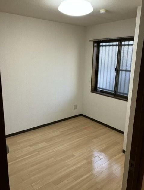 稲城市東長沼の賃貸マンションの寝室