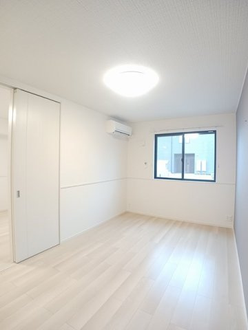 クラール鶴市フロイデＡの内装